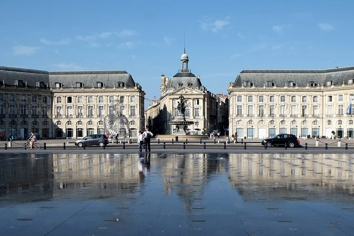 Bordeaux, photographed for Wikimedia Commons