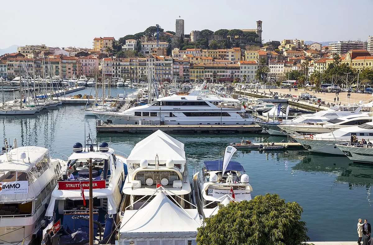 Cannes, photographed for Wikimedia Commons