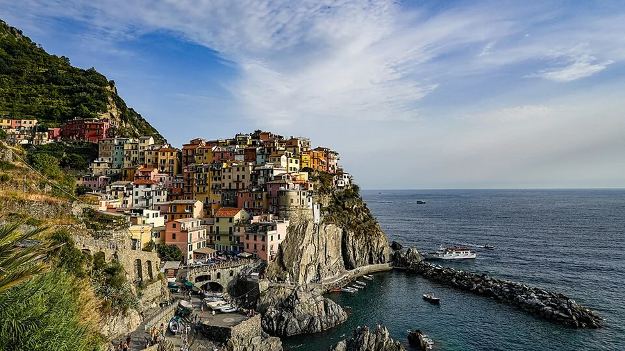 Manarola, photographed for Wikimedia Commons