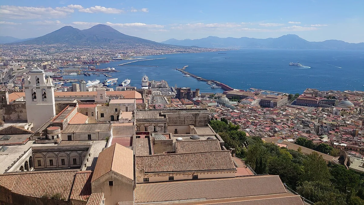 Naples, photographed for Wikimedia Commons